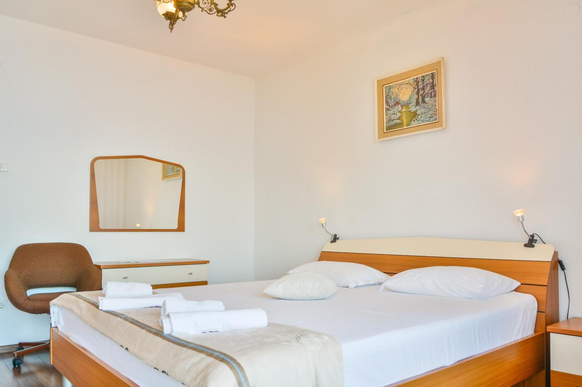 Apartment Luca Senj  Buitenkant foto