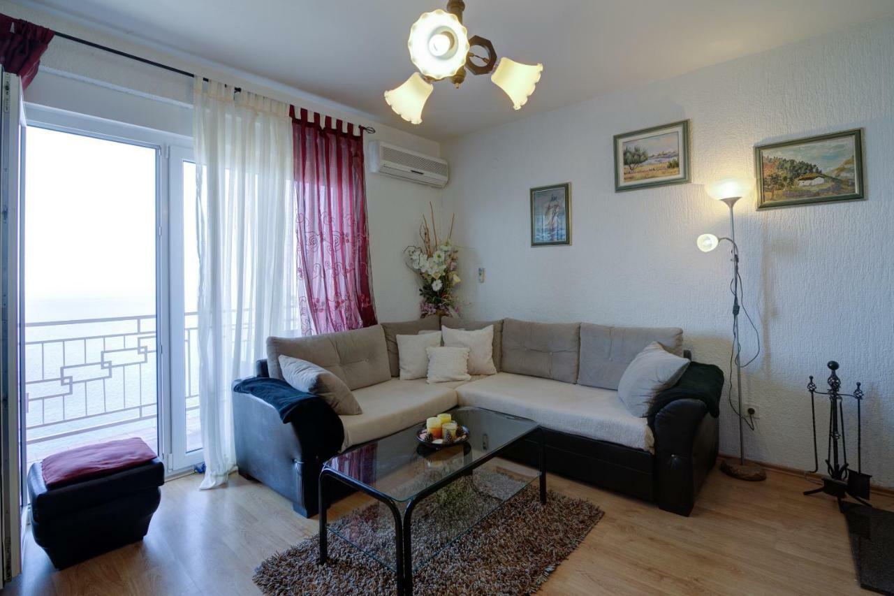 Apartment Luca Senj  Buitenkant foto