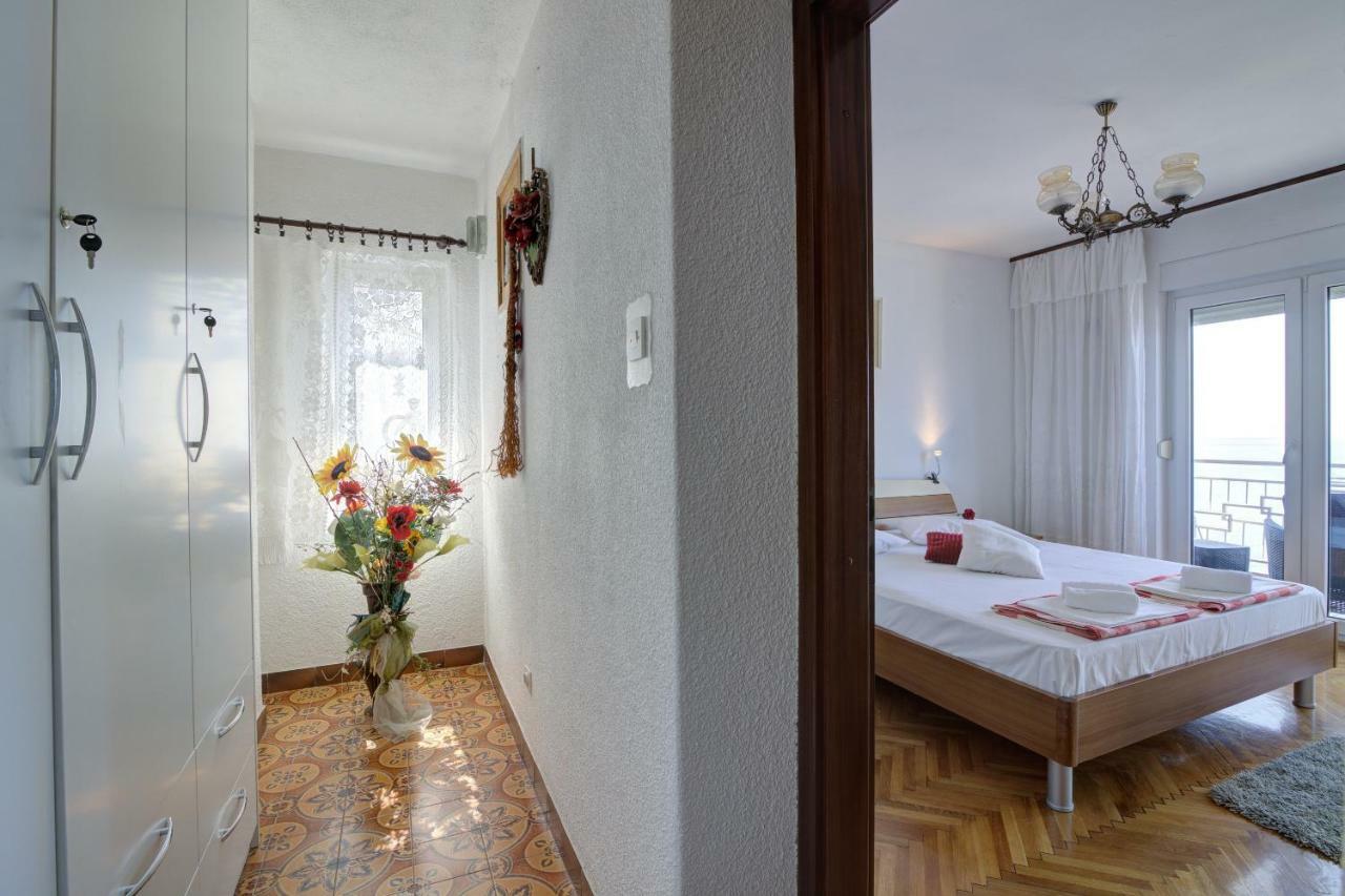 Apartment Luca Senj  Buitenkant foto