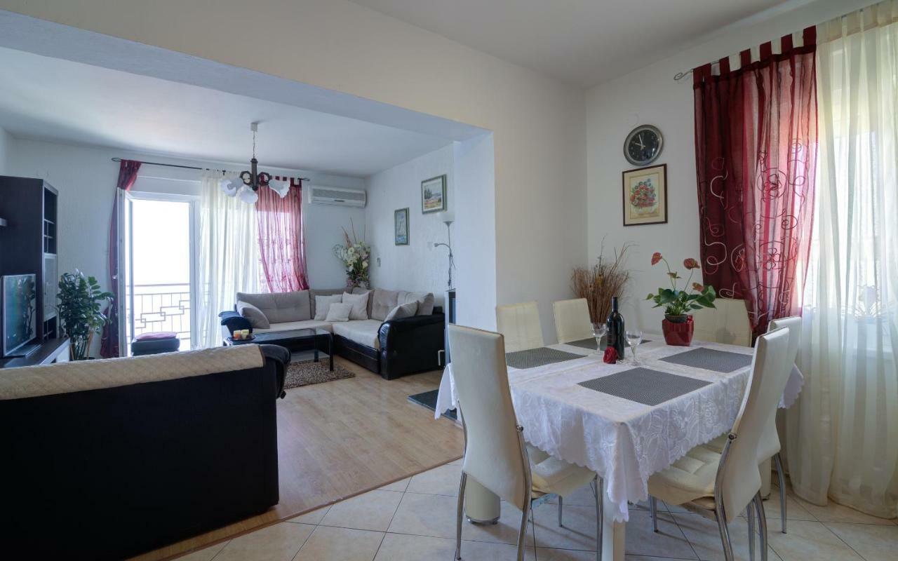 Apartment Luca Senj  Buitenkant foto